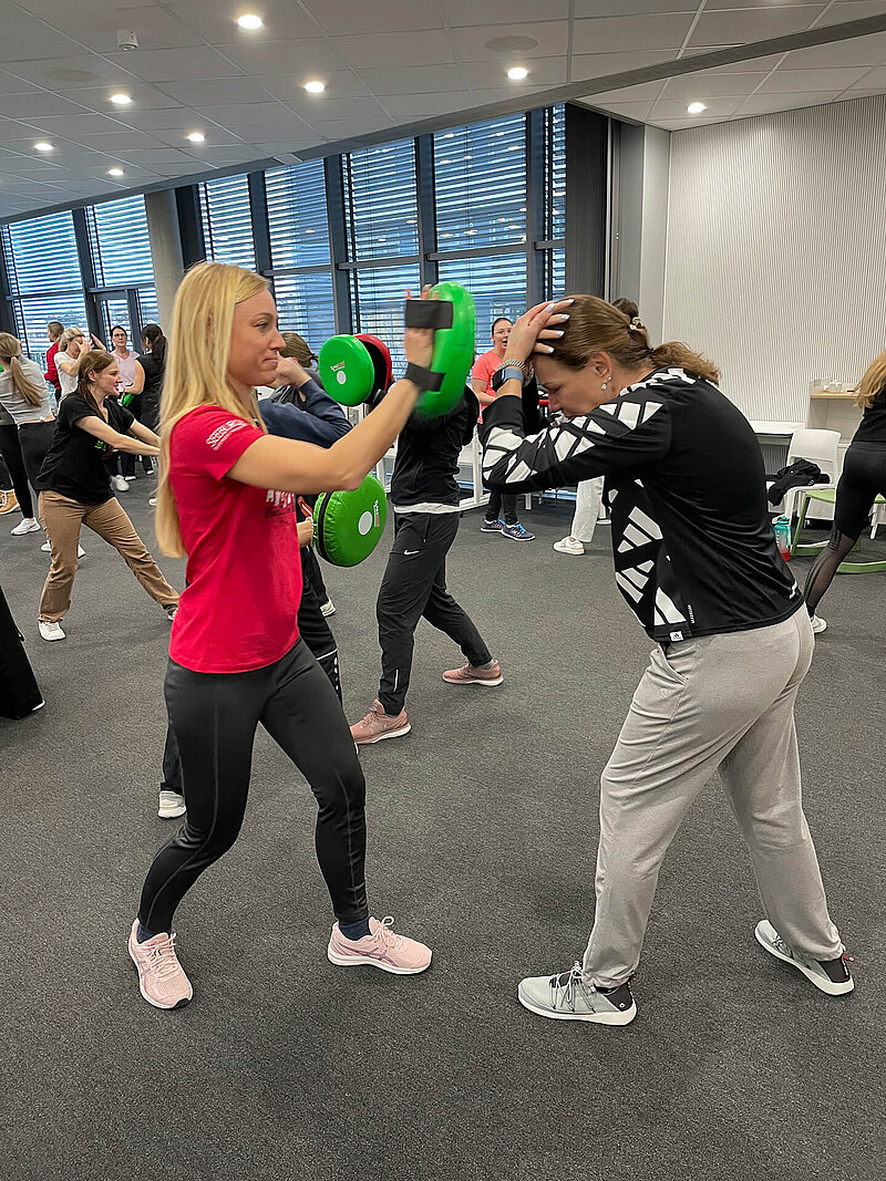 SEEBURGER Self Defense Training SEEBURGER Self Defense Training